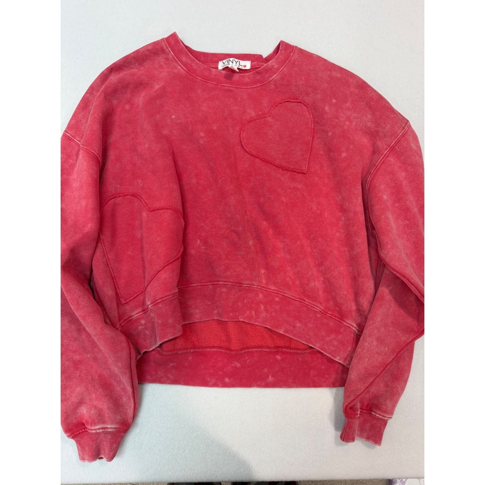 Vinyl Icons Red Acid Wash Heart Patch Cropped Sweatshirt Pullover Medium